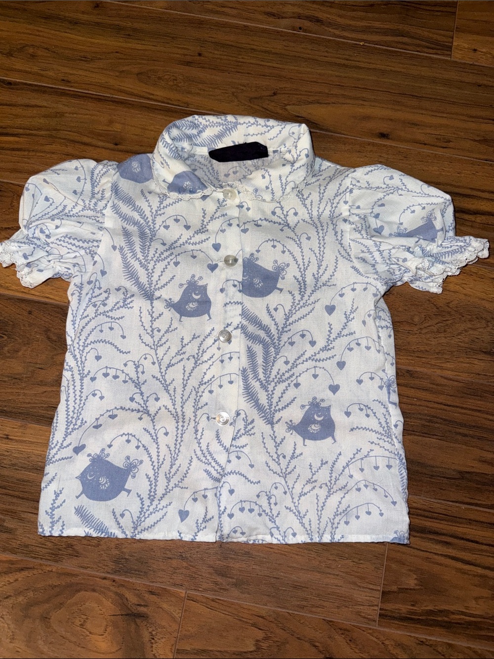 4T vintage Girls' Blue White Patterned Button-Up blouse like new